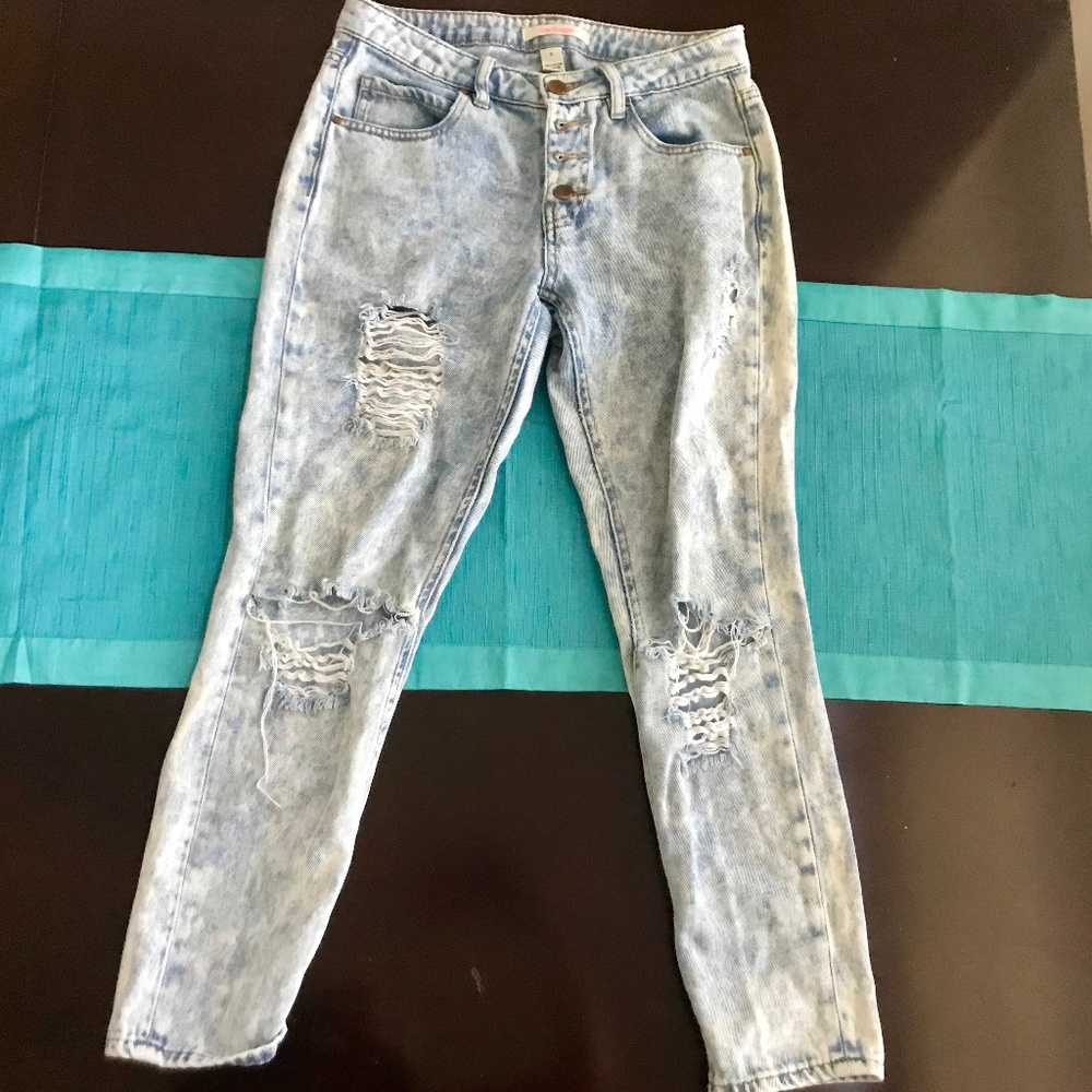 Refuge Distressed Boyfriend Jeans